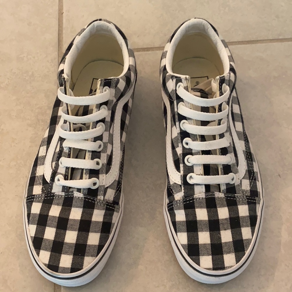 Women’s checkered vans. Worn once inside. Size 7.5